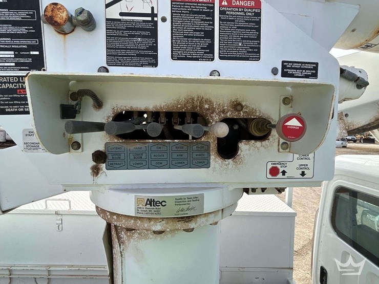 2013-freightliner-m2-ta45m-altec-bucket-truck-image-29