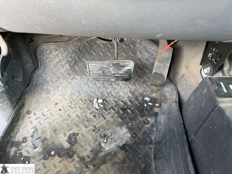 2008-chevrolet-silverado-2500hd-image-24