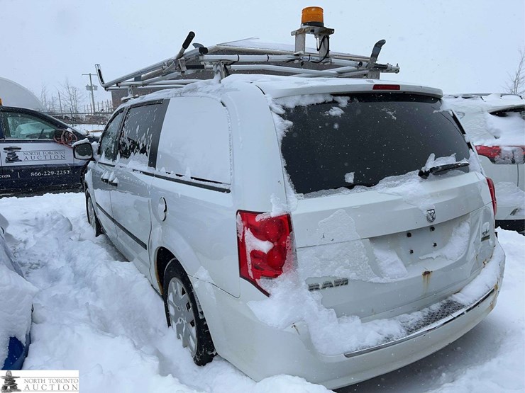 2015-ram-tradesman-image-6