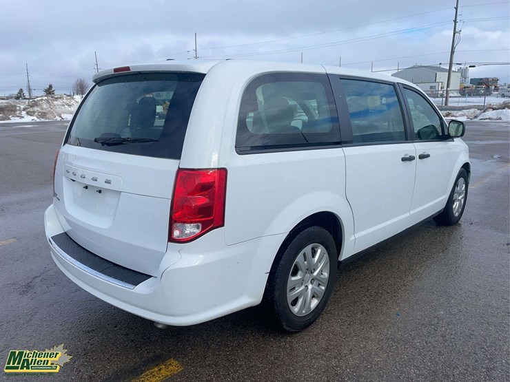 2020-dodge-grand-caravan-se-image-5