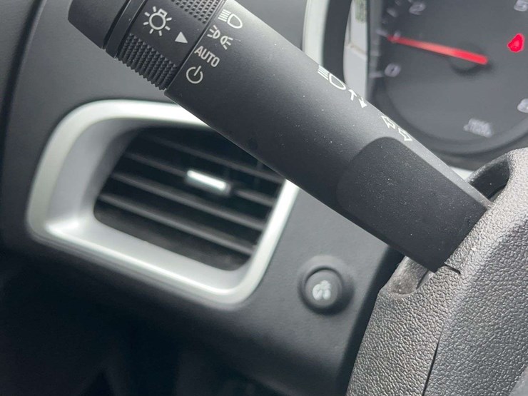 2014-chevrolet-equinox-image-24