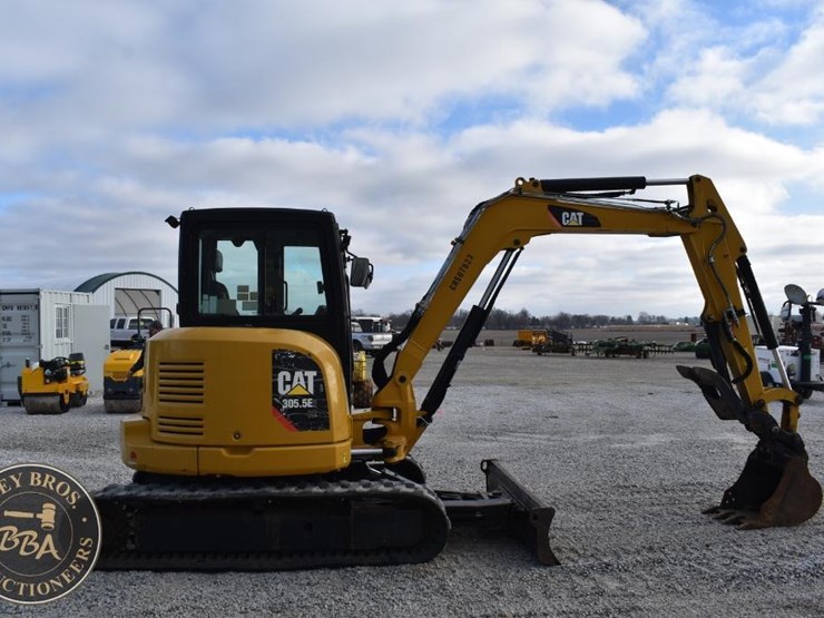 2019-caterpillar-305.5e2-cr-image-8