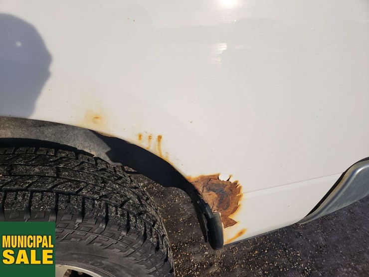 2011-dodge-1500-image-36