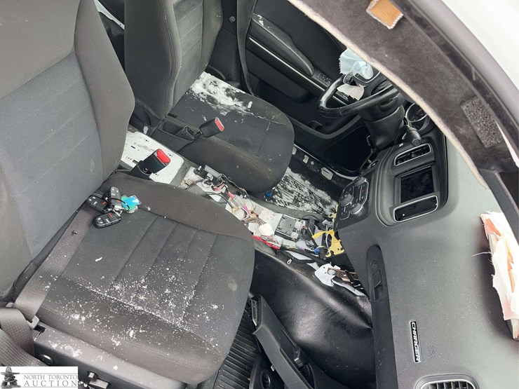 non-operable-2022-dodge-charger-police-image-24