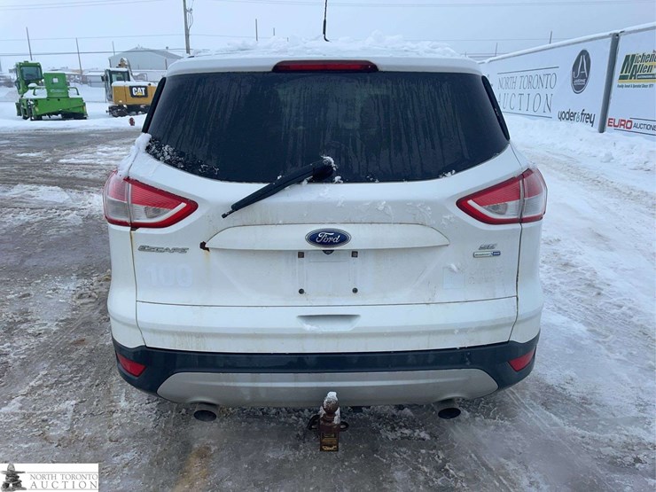 2015-ford-escape-image-4