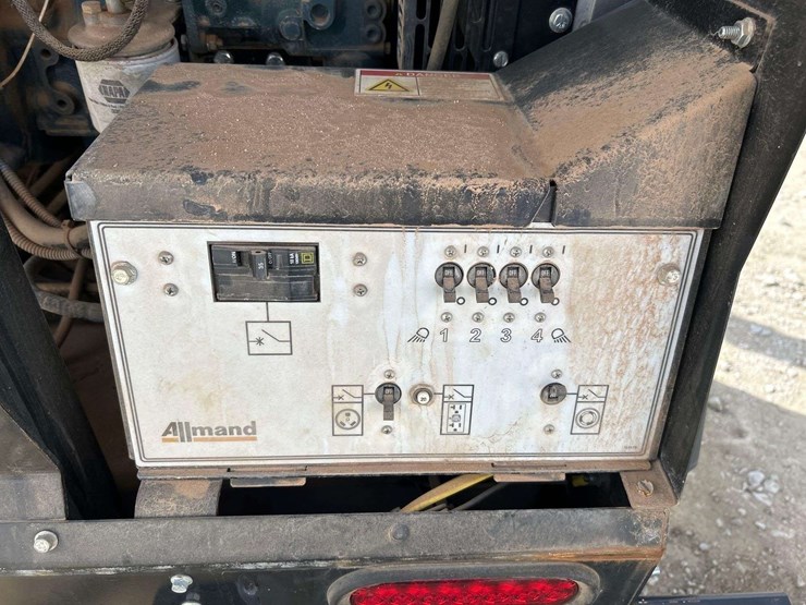 2019-allmand-bros-night-lite-v-series-image-9