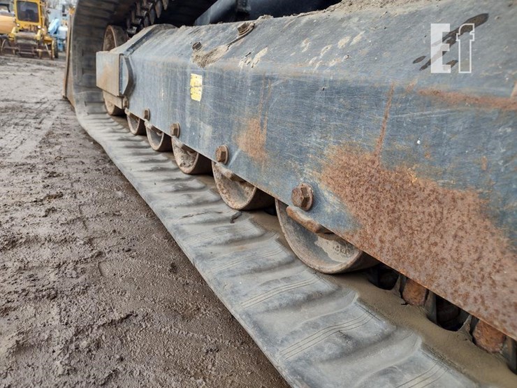 2019-kubota-svl95-2s-image-25