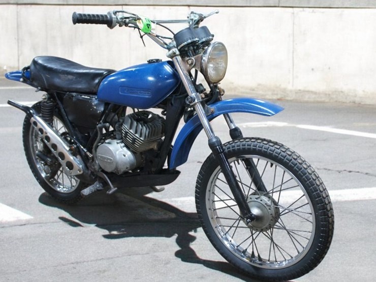 1972-suzuki-ts125-motorcycle-image-2