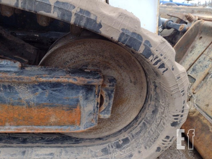 2017-bobcat-t595-image-34