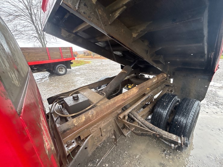 #1104-•-1992-chevrolet-c3500-w/-8ft-dump-image-10