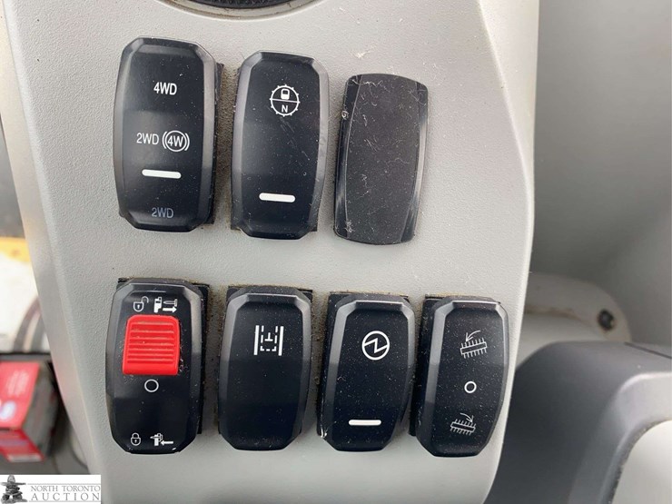 2019-caterpillar-420f2-it-image-32