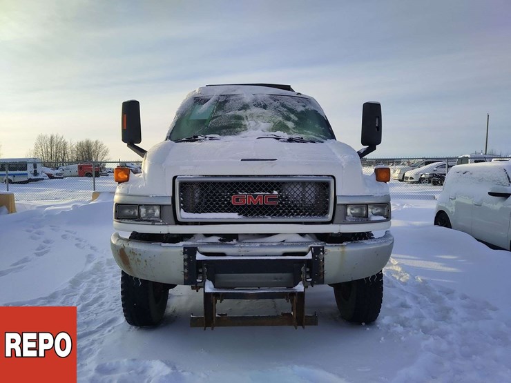 2007-gmc-topkick-c5500-image-5