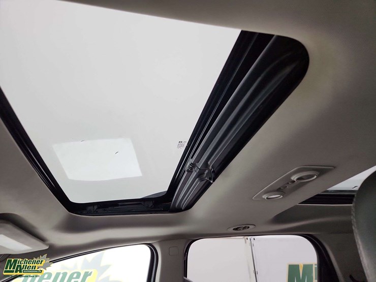 2015-gmc-acadia-image-23