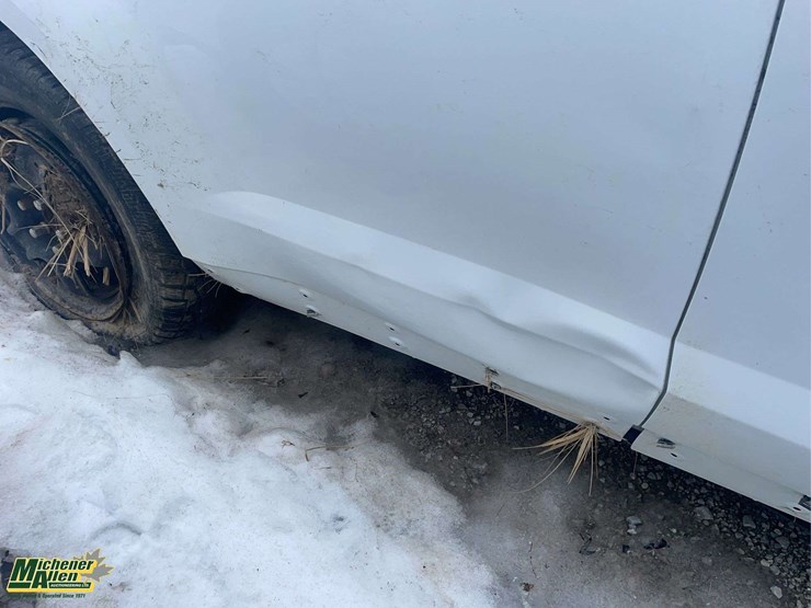 2017-chevrolet-equinox-image-34