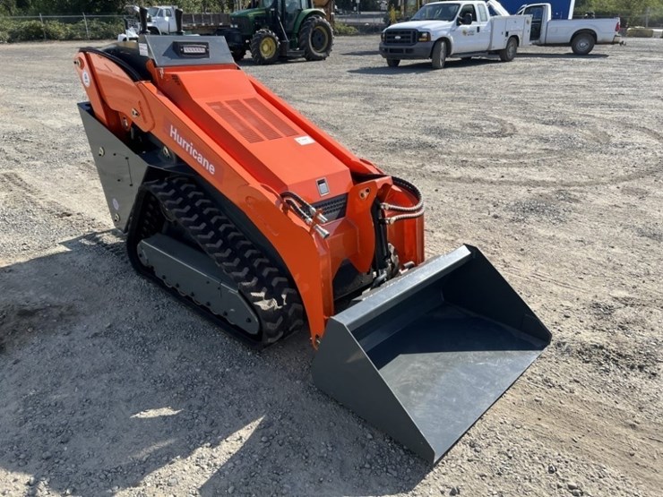 2025-hurricane-hrc600l-mini-compact-track-loader-image-2