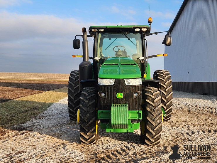 2012-john-deere-8260r-image-2