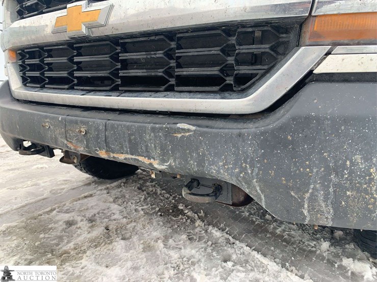 2018-chevrolet-silverado-1500-image-35