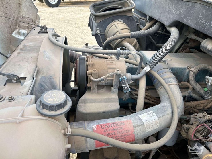 2004-international-durastar-4300-image-8