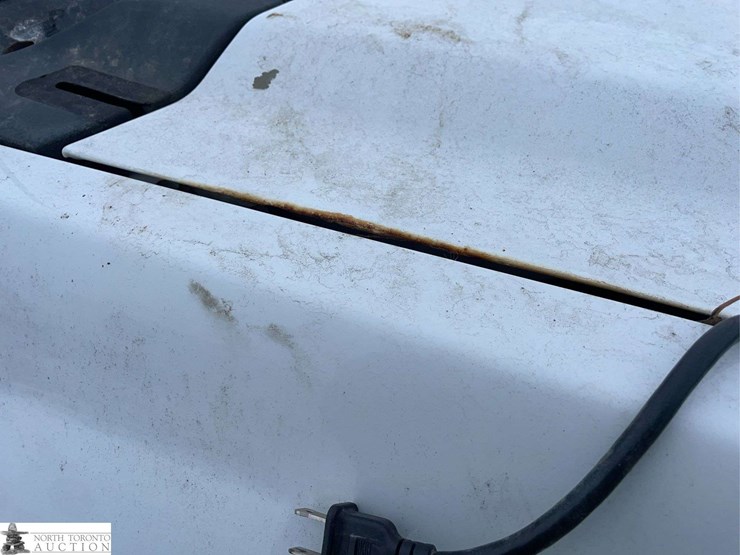 2013-chevrolet-silverado-1500-ls-image-30