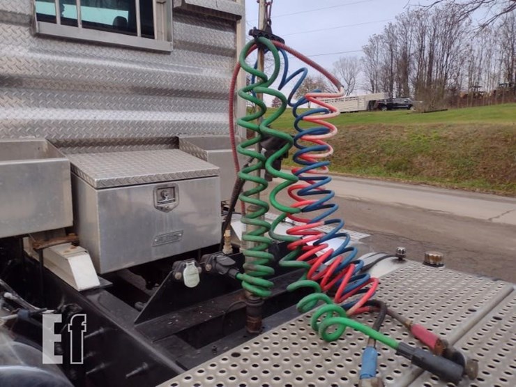 international-hx520-image-29