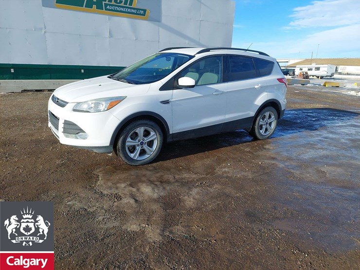 2016-ford-escape-image-1