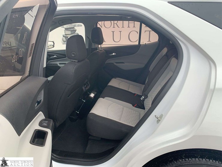 2018-chevrolet-equinox-image-27