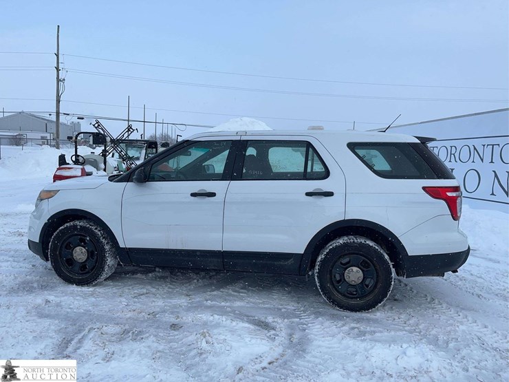 2015-ford-explorer-police-interceptor-image-8