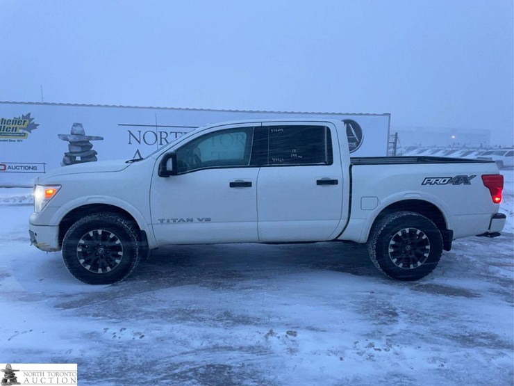 2018-nissan-titan-image-2