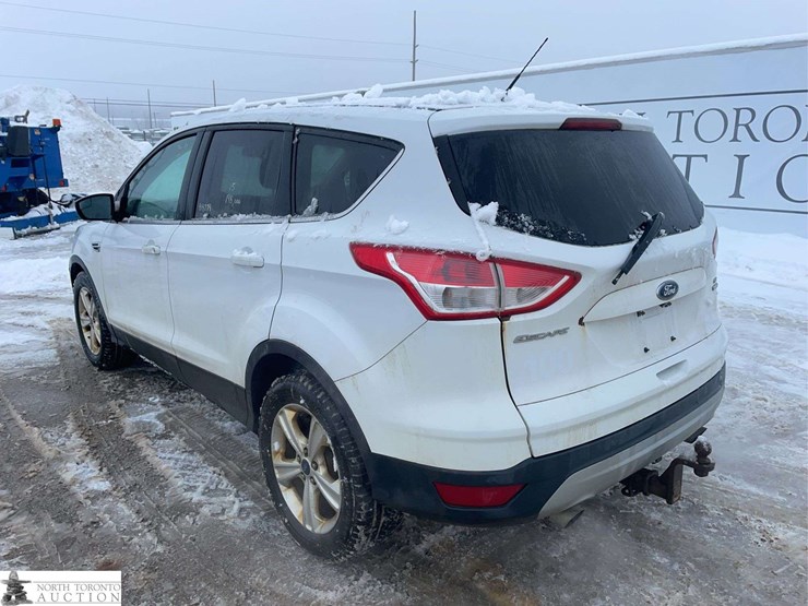 2015-ford-escape-image-3