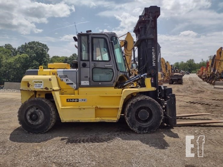 hyundai-110d-7e-image-3