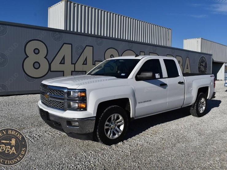 2014-chevrolet-silverado-1500-lt-image-1