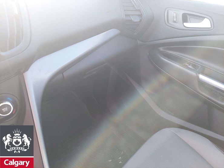 2016-ford-escape-image-22