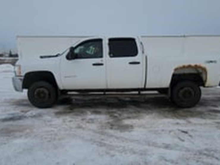 2011-chevrolet-silverado-1500-image-5