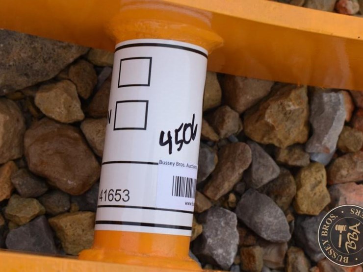 caterpillar-305-image-5