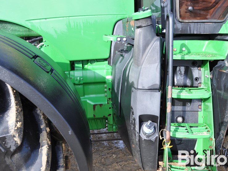 john-deere-8320r-image-17