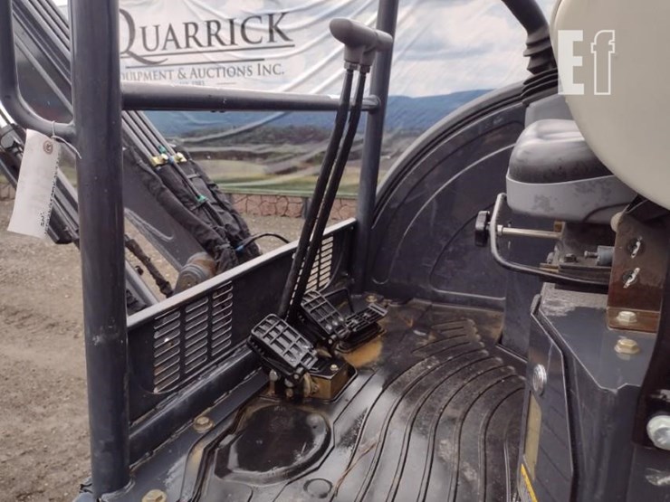 2022-deere-26g-image-11