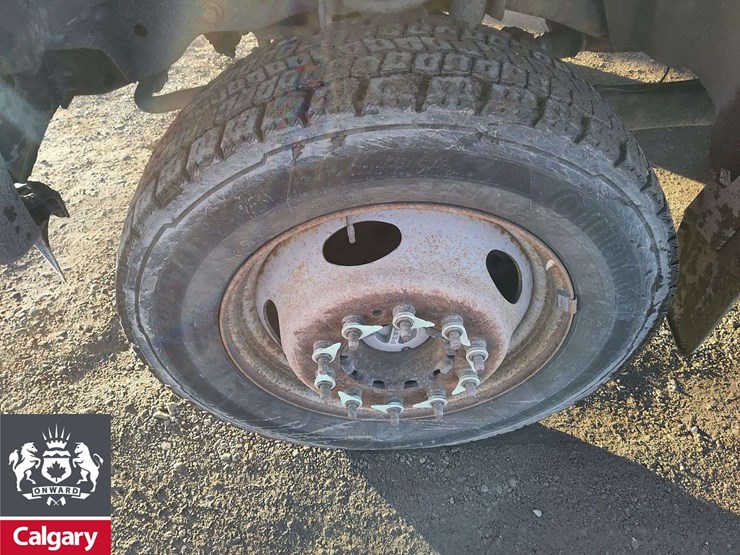 2015-ford-f550-image-10