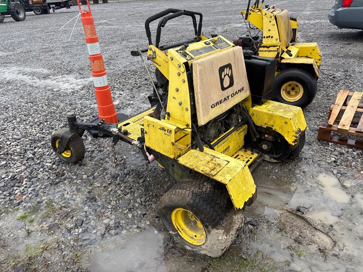 #6519-•-d4.-great-dane-super-surfer-mower-image-7