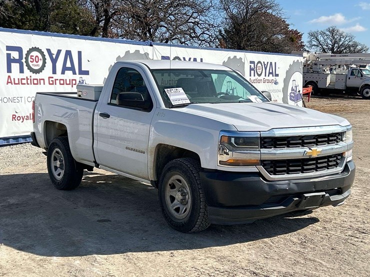 2016-chevrolet-silverado-1500-image-4
