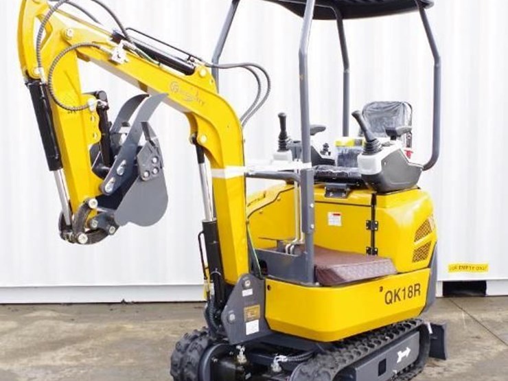 2025-cfg-industrial-qk18r-mini-excavator-w/-pilot-system,-rato-gasoline-engine,-unused-image-1
