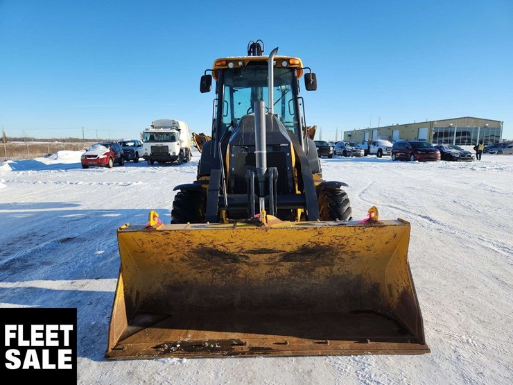 2019-deere-410l-image-9