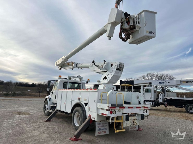 2004-international-durastar-4300-image-2