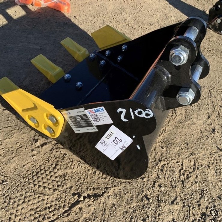 Unused 2025 IRanch 16in Bucket,