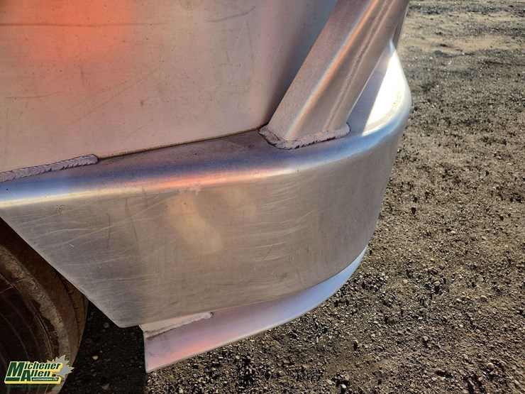 2009-freightliner-cascadia-t/a-sleeper-tractor-image-46