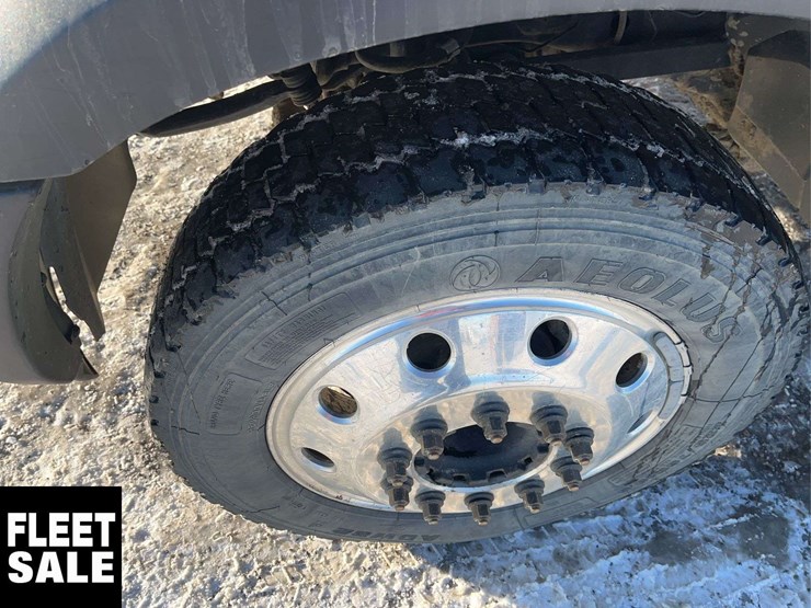 2016-ram-5500-s/a-bucket-truck-image-9