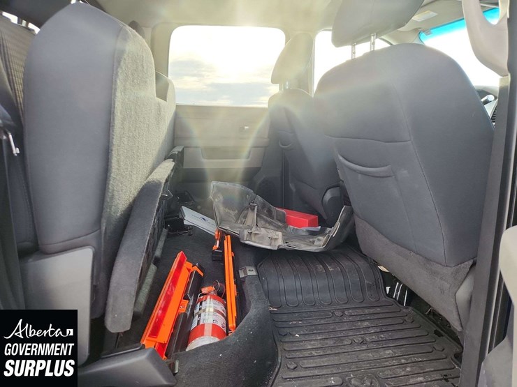 2011-dodge-2500-image-16