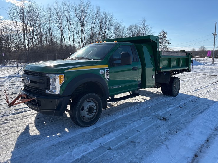 2017-ford-f550-image-19