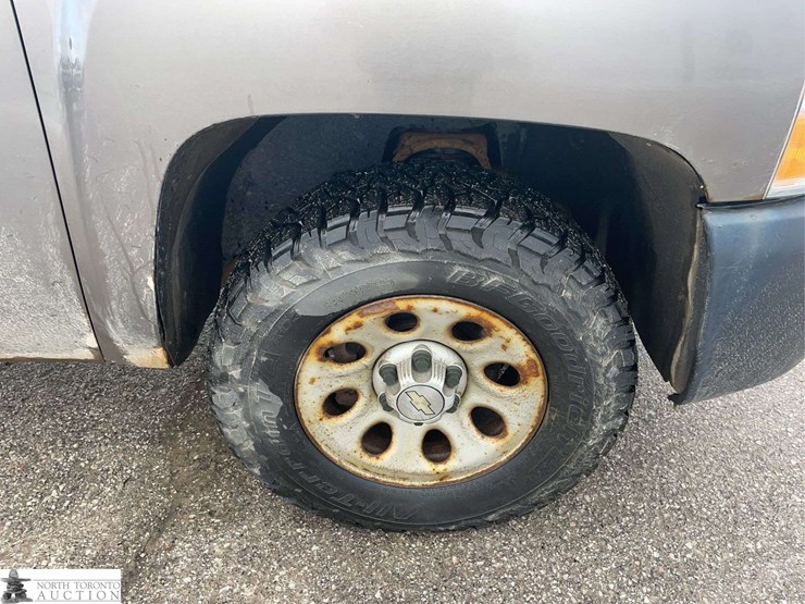 2013-chevrolet-silverado-1500-image-23