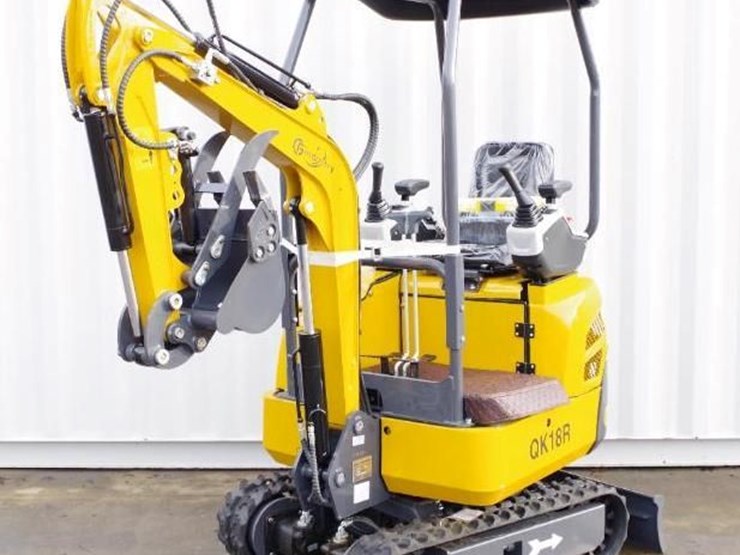 2025-cfg-industrial-qk18r-mini-excavator-w/-pilot-system,-rato-gasoline-engine,-unused-image-1