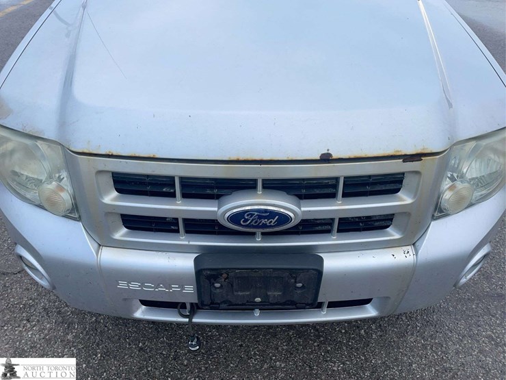 2010-ford-escape-hybrid-image-28